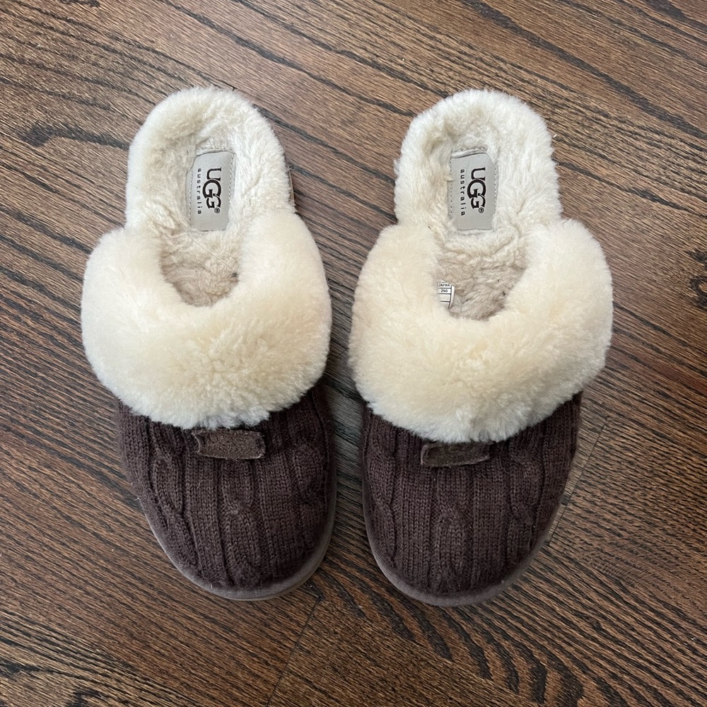 Ugg slippers